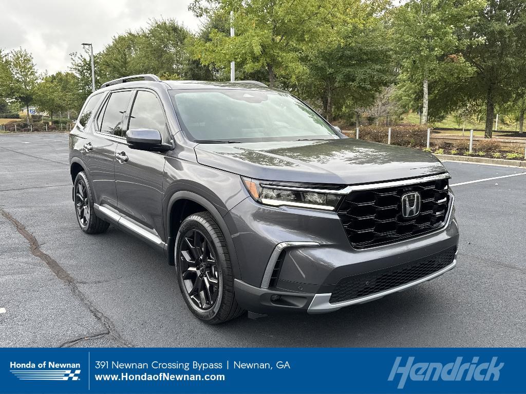 new 2025 Honda Pilot car, priced at $47,918