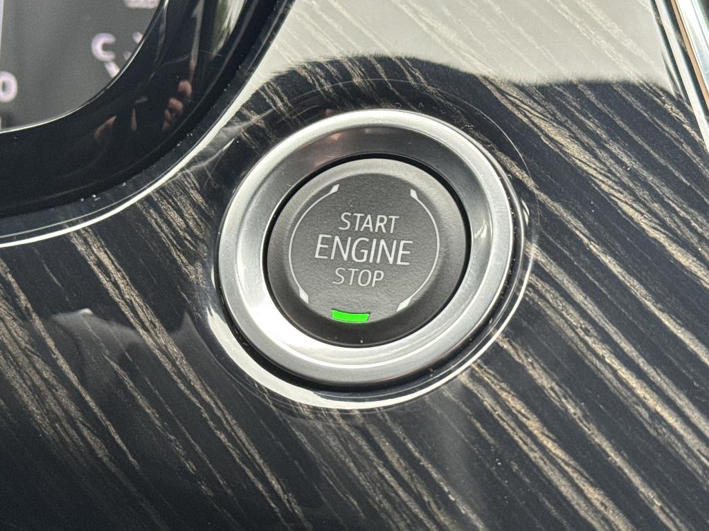 used 2025 Cadillac XT6 car, priced at $48,558