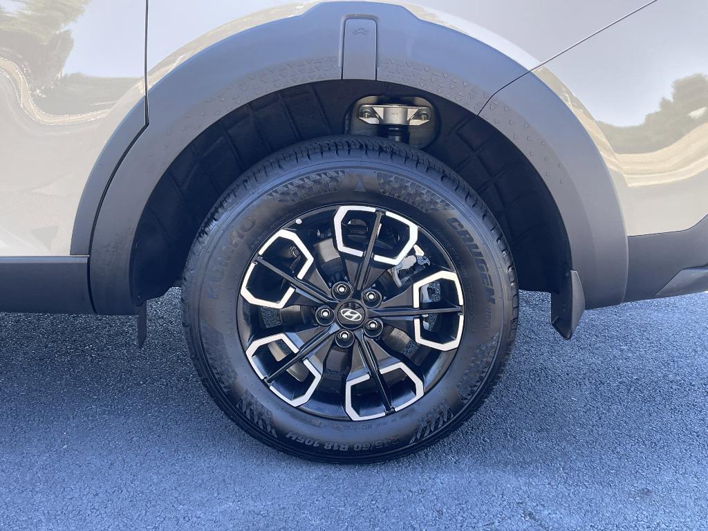 used 2024 Hyundai SANTA CRUZ car, priced at $28,900
