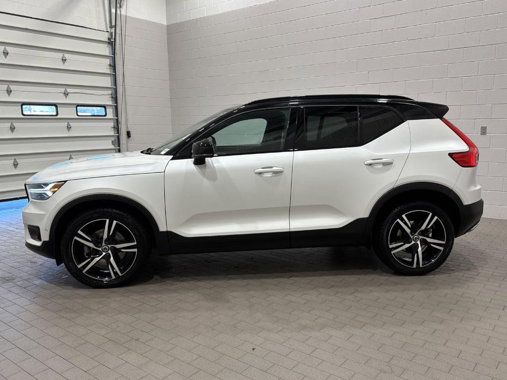 used 2019 Volvo XC40 car, priced at $18,725