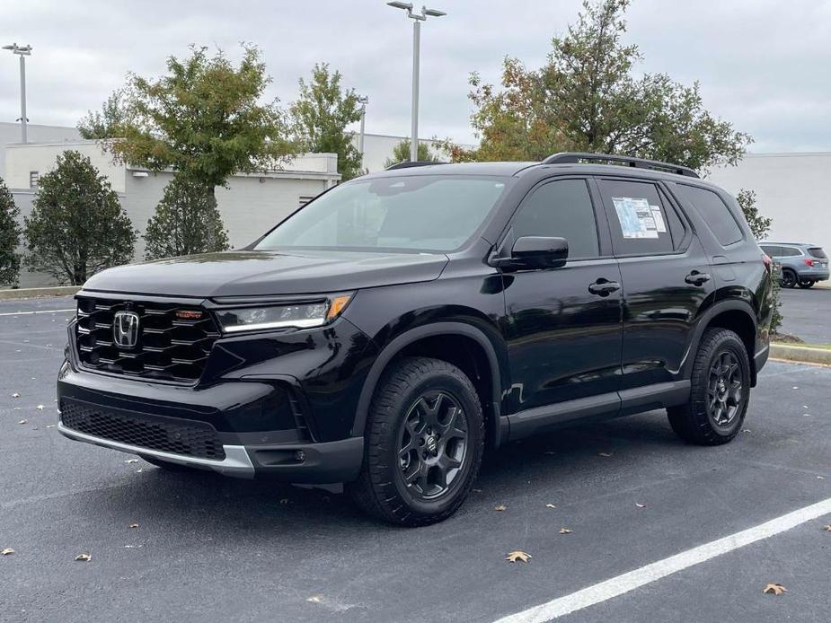 new 2025 Honda Pilot car, priced at $48,763