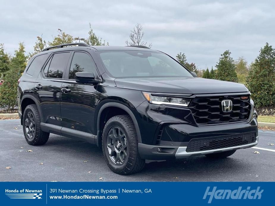 new 2025 Honda Pilot car, priced at $48,763