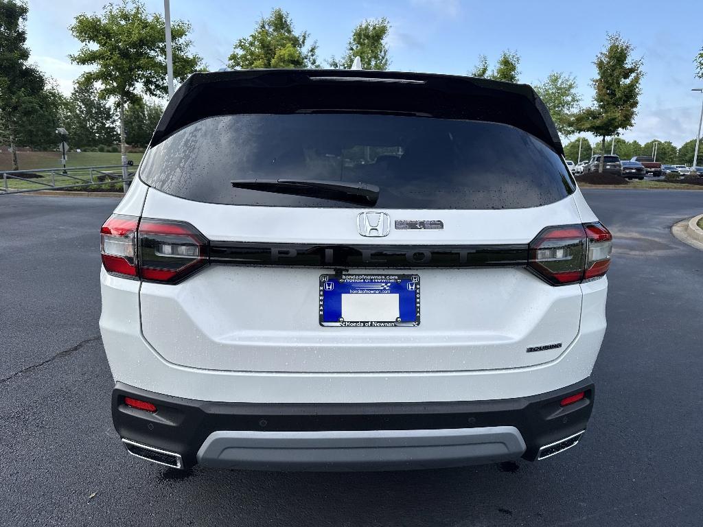 new 2025 Honda Pilot car, priced at $46,446