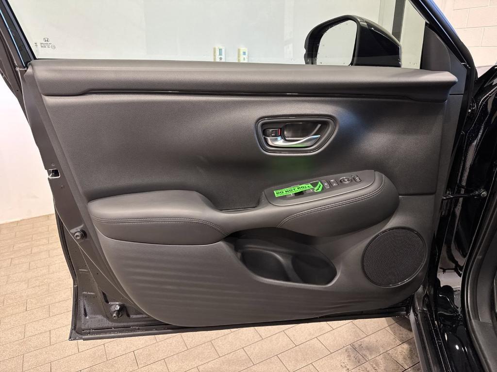 new 2025 Honda HR-V car, priced at $27,197