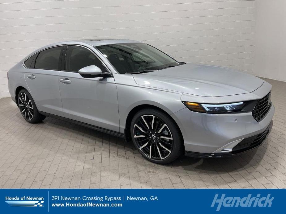 new 2025 Honda Accord Hybrid car, priced at $40,395