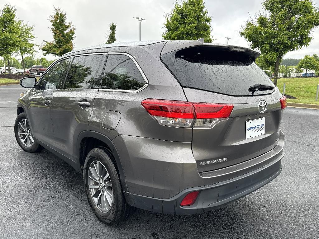 used 2019 Toyota Highlander car, priced at $25,975
