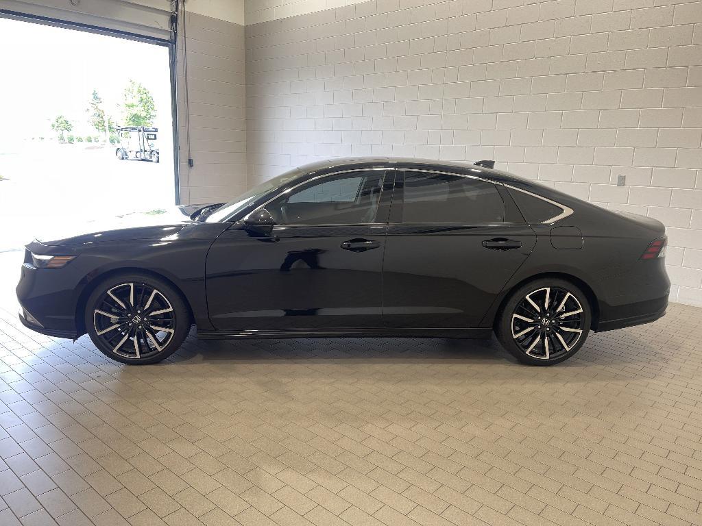 used 2024 Honda Accord Hybrid car, priced at $39,678