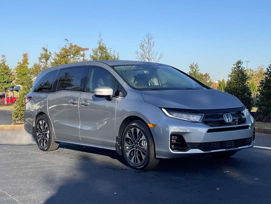 new 2025 Honda Odyssey car, priced at $52,275