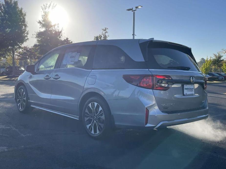 new 2025 Honda Odyssey car, priced at $52,275