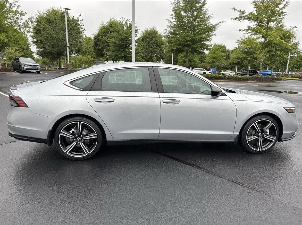 new 2025 Honda Accord Hybrid car, priced at $33,317
