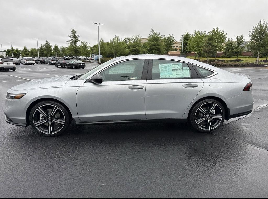 new 2025 Honda Accord Hybrid car, priced at $33,317