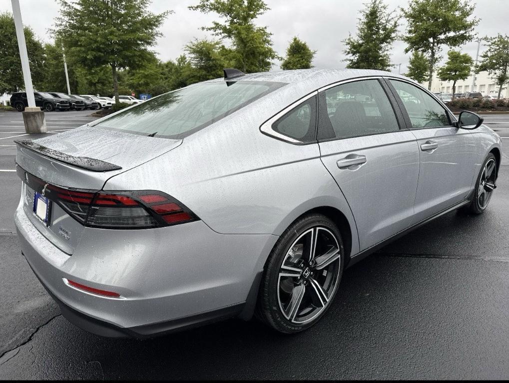 new 2025 Honda Accord Hybrid car, priced at $33,317