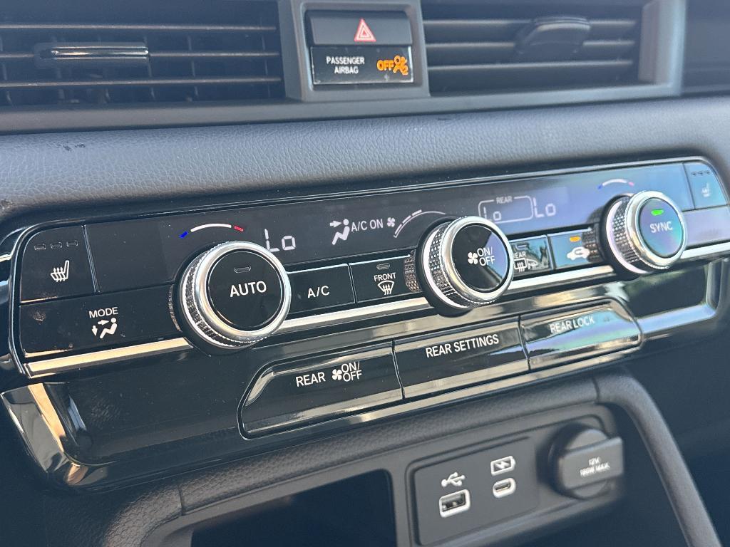 new 2025 Honda Pilot car, priced at $46,446