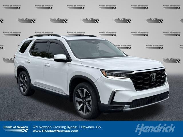 used 2024 Honda Pilot car, priced at $42,850