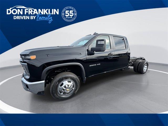 new 2025 Chevrolet Silverado 3500 car, priced at $68,990