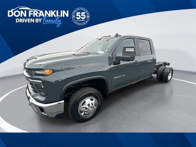 new 2025 Chevrolet Silverado 3500 car, priced at $68,900