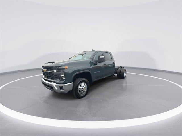 new 2025 Chevrolet Silverado 3500 car, priced at $68,900