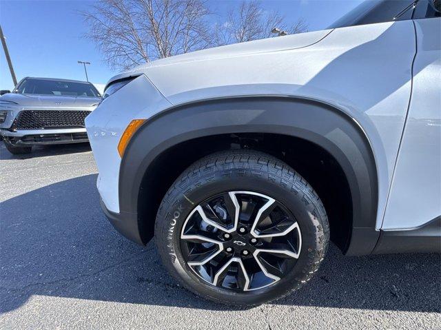 new 2025 Chevrolet TrailBlazer car, priced at $32,825