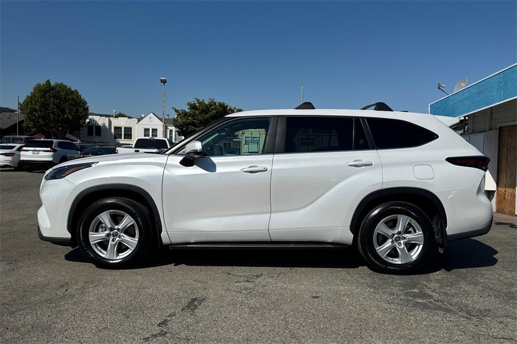used 2024 Toyota Highlander car, priced at $34,788