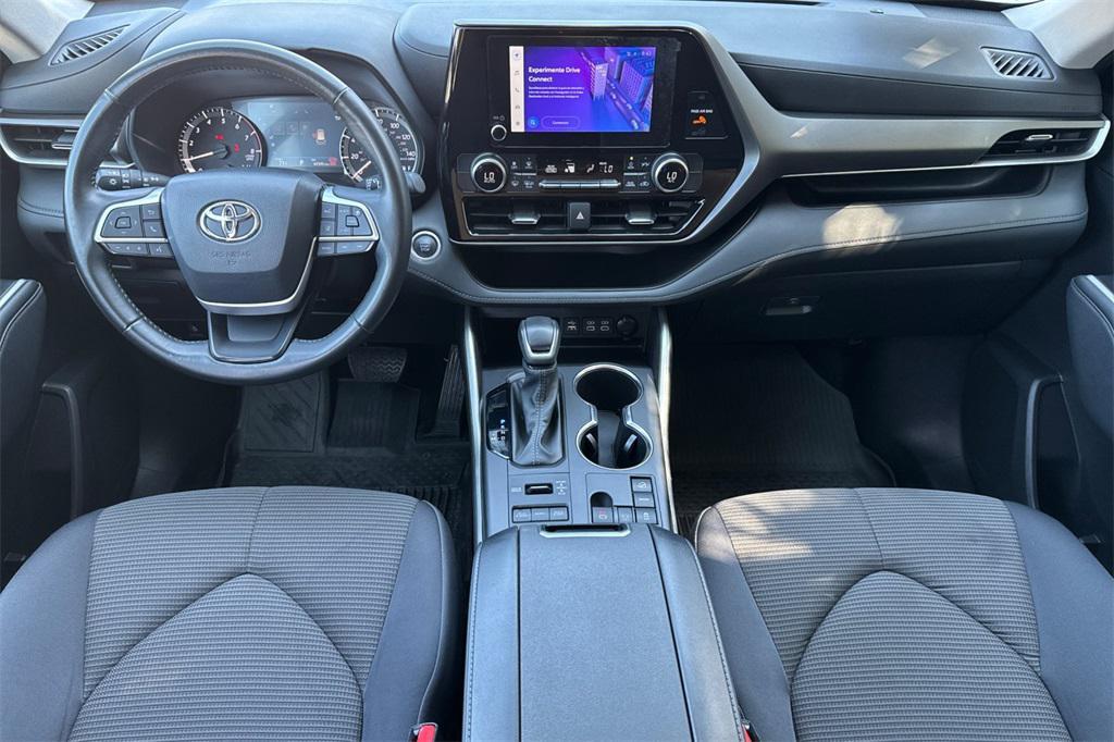 used 2024 Toyota Highlander car, priced at $34,788