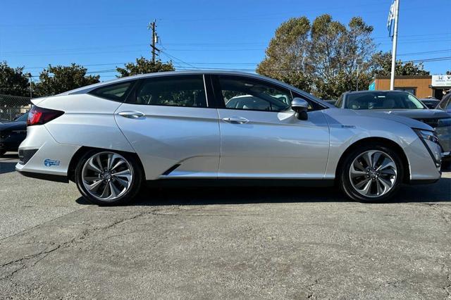 used 2021 Honda Clarity Plug-In Hybrid car, priced at $26,588