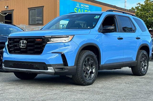 new 2025 Honda Pilot car, priced at $51,250