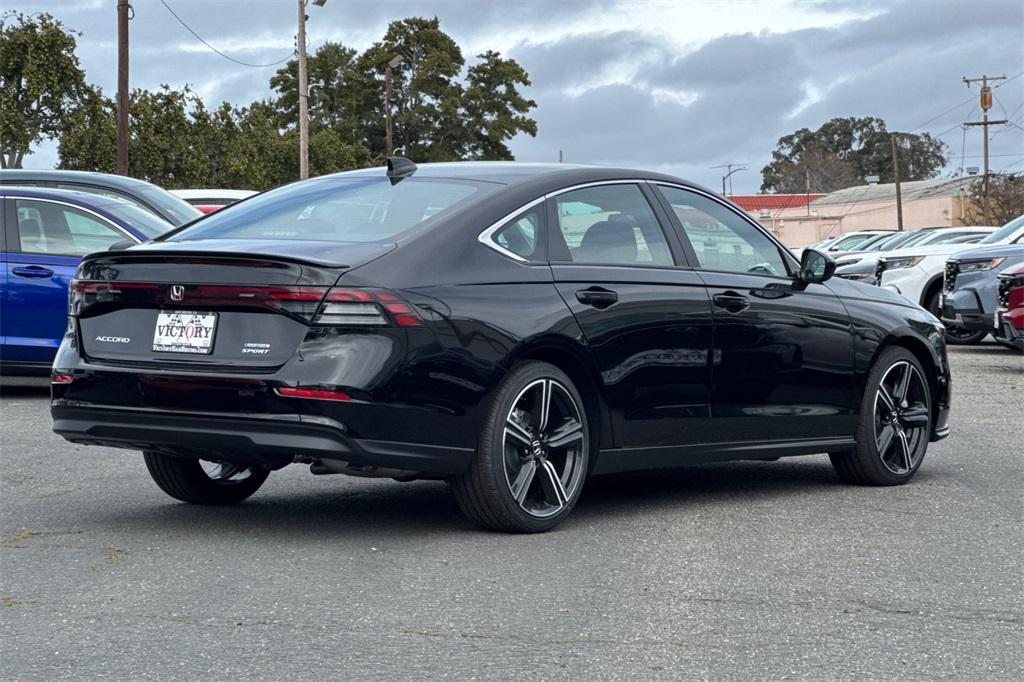 new 2025 Honda Accord Hybrid car