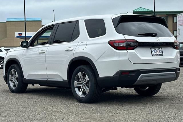 new 2025 Honda Pilot car, priced at $47,900