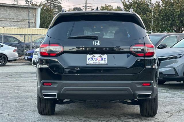 new 2025 Honda Pilot car, priced at $43,695