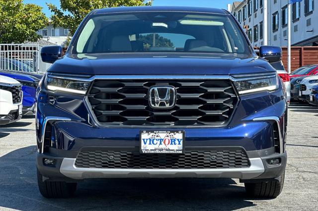 new 2025 Honda Pilot car, priced at $44,950