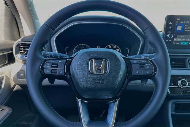 new 2025 Honda Pilot car, priced at $47,725