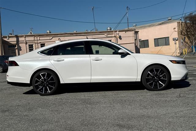 new 2025 Honda Accord Hybrid car, priced at $40,905