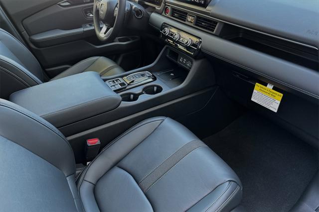 new 2025 Honda Pilot car, priced at $51,505