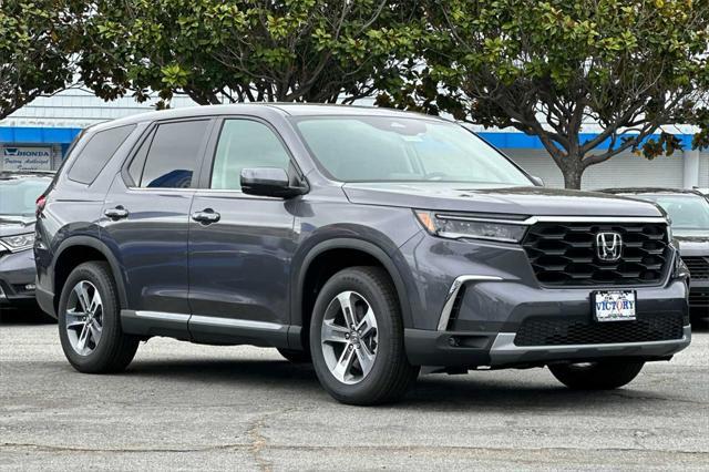 new 2025 Honda Pilot car, priced at $46,995