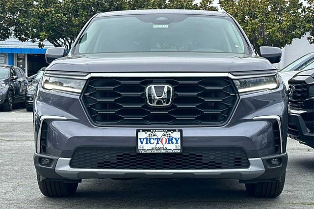 new 2025 Honda Pilot car, priced at $46,995