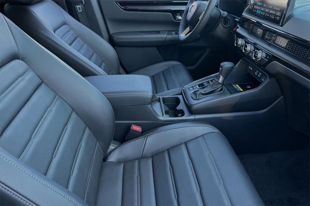 new 2025 Honda CR-V car, priced at $37,895