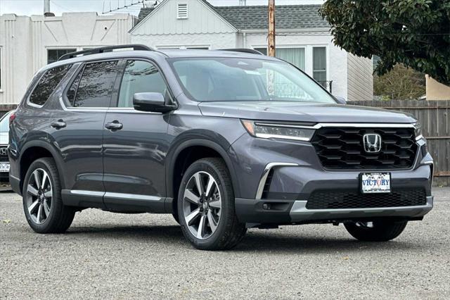 new 2025 Honda Pilot car, priced at $50,615