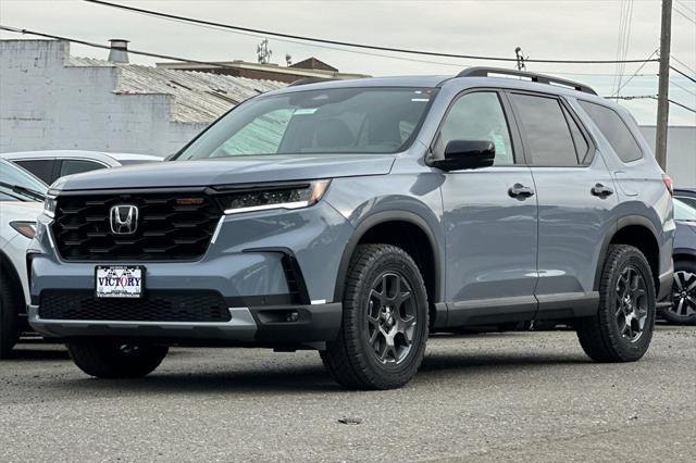 new 2025 Honda Pilot car, priced at $51,305