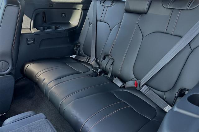 new 2025 Honda Pilot car, priced at $51,305