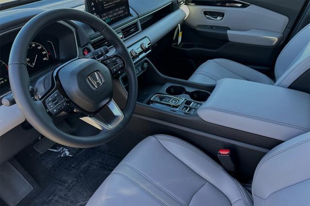 new 2025 Honda Pilot car, priced at $47,725