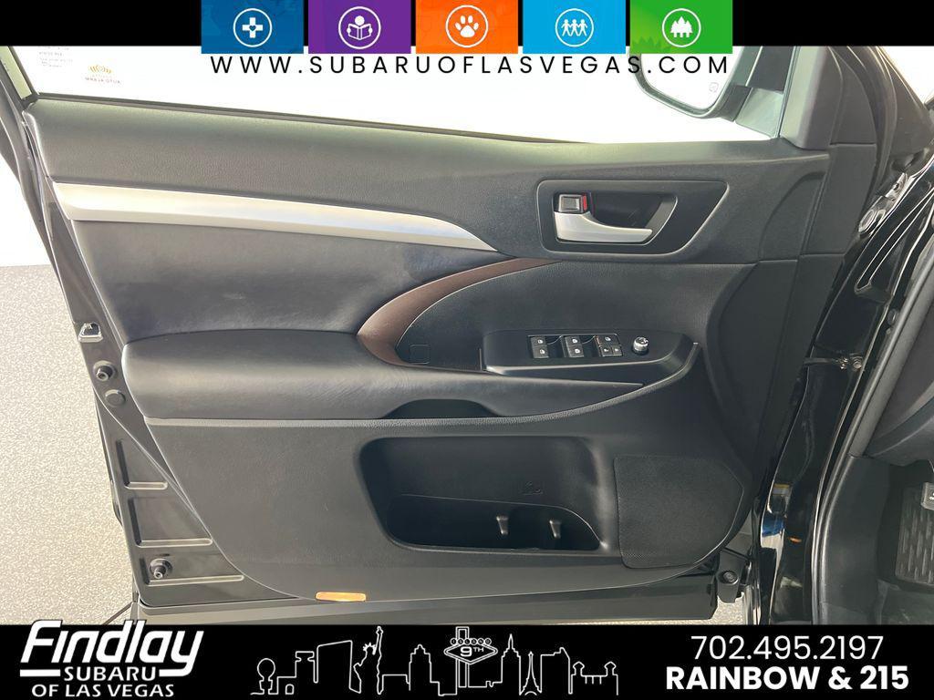 used 2018 Toyota Highlander car, priced at $26,276