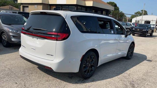 new 2024 Chrysler Pacifica car, priced at $47,800