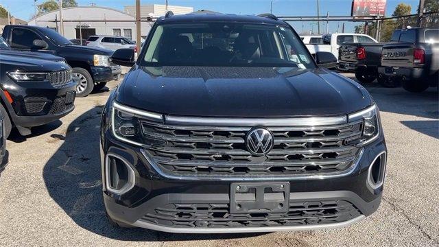 used 2024 Volkswagen Atlas car, priced at $28,000