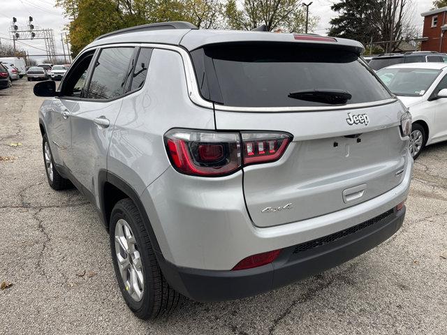 new 2025 Jeep Compass car, priced at $30,500