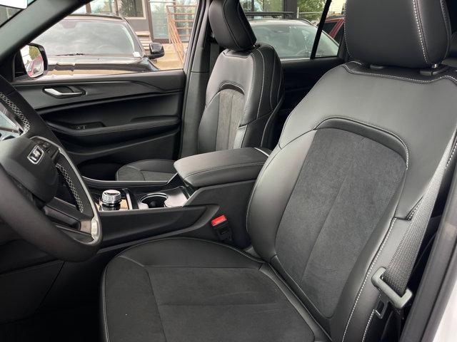 new 2025 Jeep Grand Cherokee car