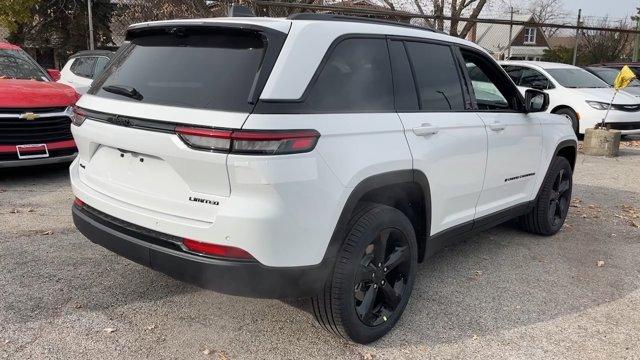 new 2025 Jeep Grand Cherokee car, priced at $49,000