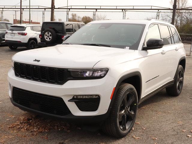 new 2025 Jeep Grand Cherokee car, priced at $49,000