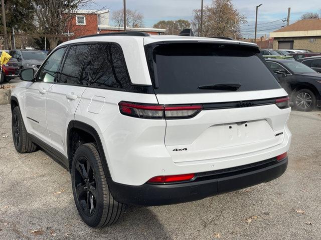 new 2025 Jeep Grand Cherokee car, priced at $49,000