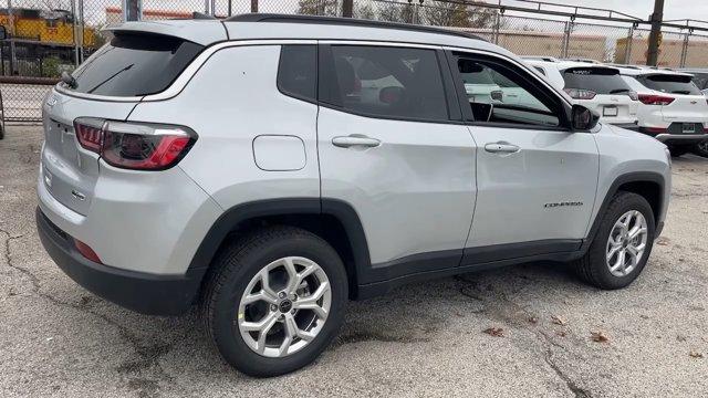 new 2025 Jeep Compass car, priced at $30,600