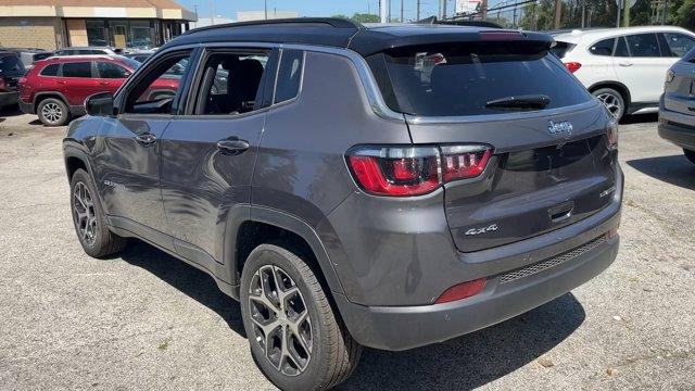 new 2024 Jeep Compass car, priced at $34,000